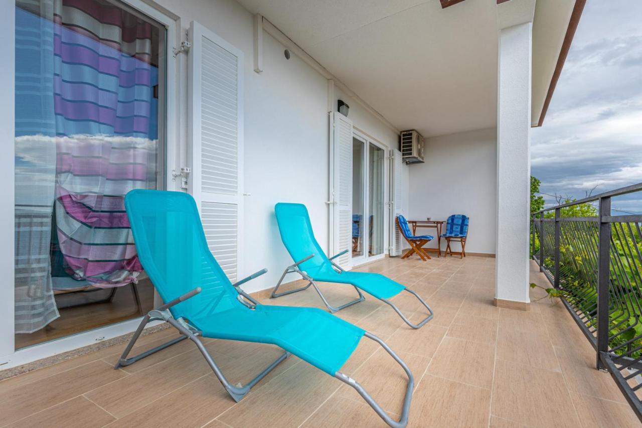 Apartmani Jasminka Dramalj Exterior foto